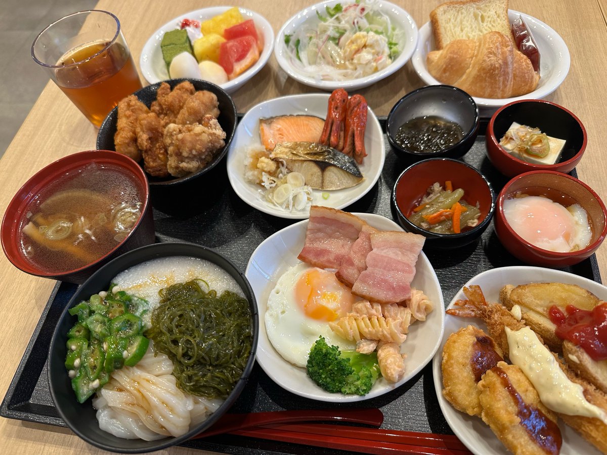 豚トロ tweet media