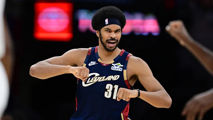 AcrossCavs's tweet photo. Jarrett Allen in the 3rd quarter alone:

14 pts
10 rbs (5 off.)
2 blks
1 stl

Cavs win the period 38-19.

#LetEmFro https://t.co/NJtTD3ePYH
