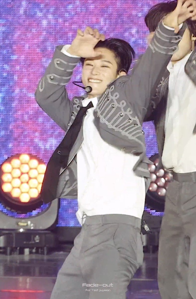 광쥬(키스하듯이)(독기아니고객기) tweet media