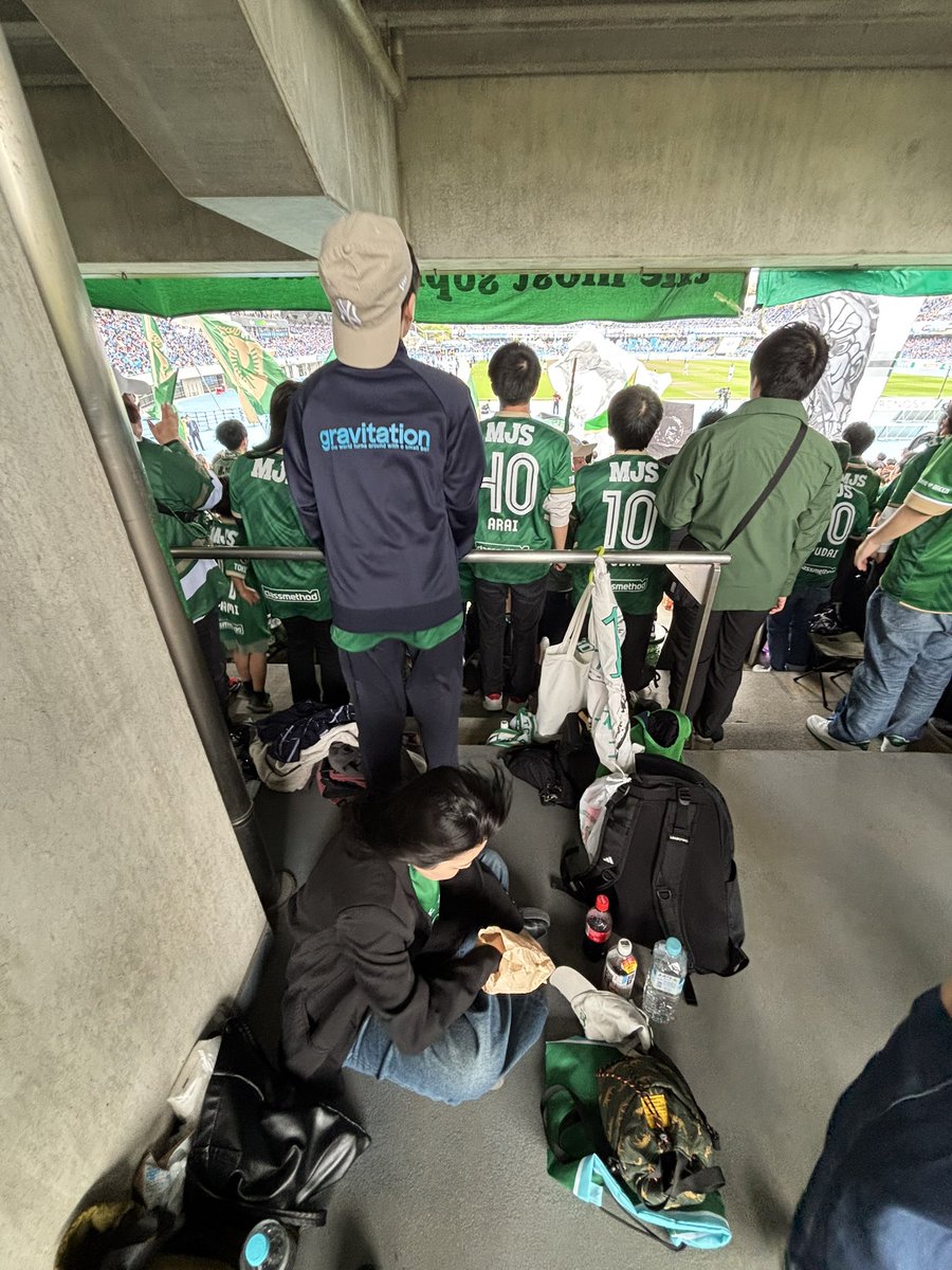 アルジェウ tweet media