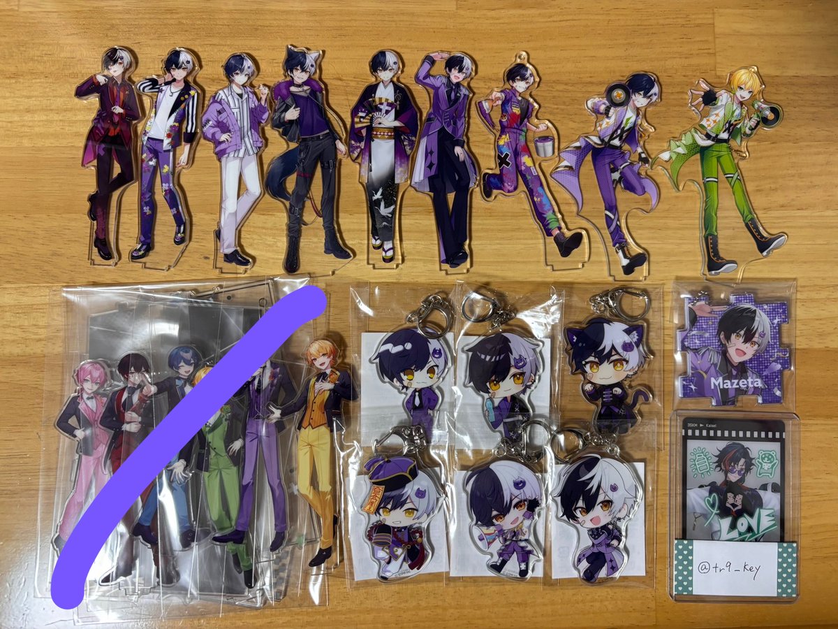 tr9_key's tweet photo. 【買取】

譲）画像のもの
求）レート額＋送料(PayPay)
郵送のみ

数のあるものは画像に、値段についてはALTに記載しております。
纏めて買い取ってくださる方には多少お値下げ致します。

質問等あればお気軽にお申し付けください。
リプにも続きます

#AMPTAKグッズ買取  #アンプタックグッズ買取 https://t.co/3P5mJ0WRlP