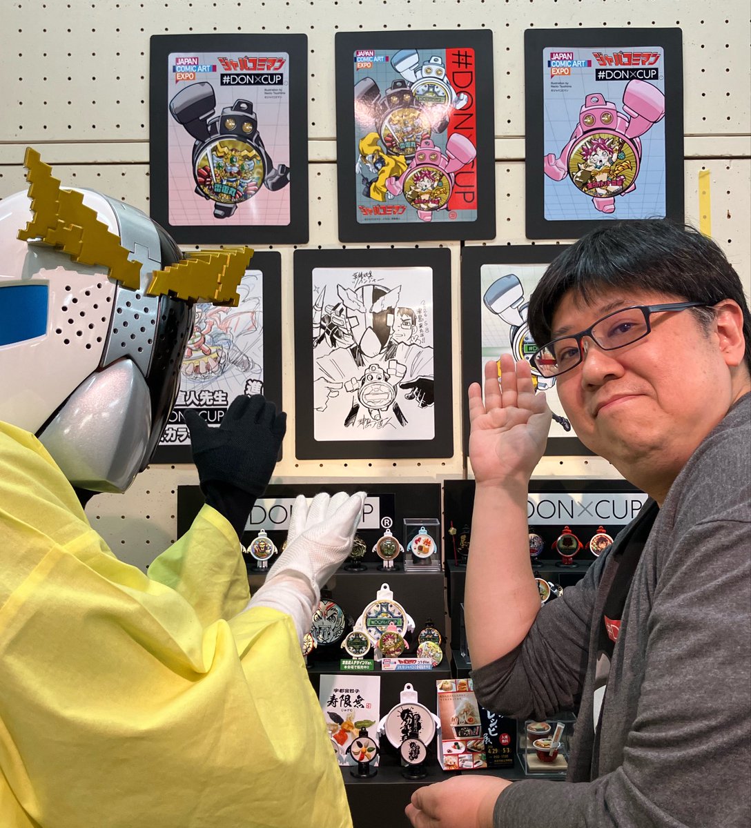 英雄収集ツインジャー：クロ(配布職人) ・祝!活動８周年ツインジャー!ありがとうございます!(喜笑) tweet media