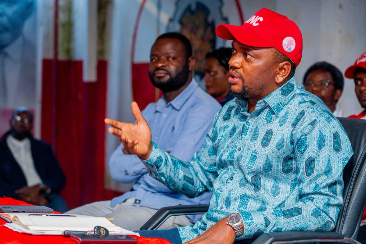 olbinfos's tweet image. Fief électoral : @ChristianMasud_ renforce l'ancrage à Musokatanda. Pierre Olombe et l'#UNC, une union naturelle pour le peuple. @yvesnswal @MichelMoto1 #Katanga #Lubumbashi