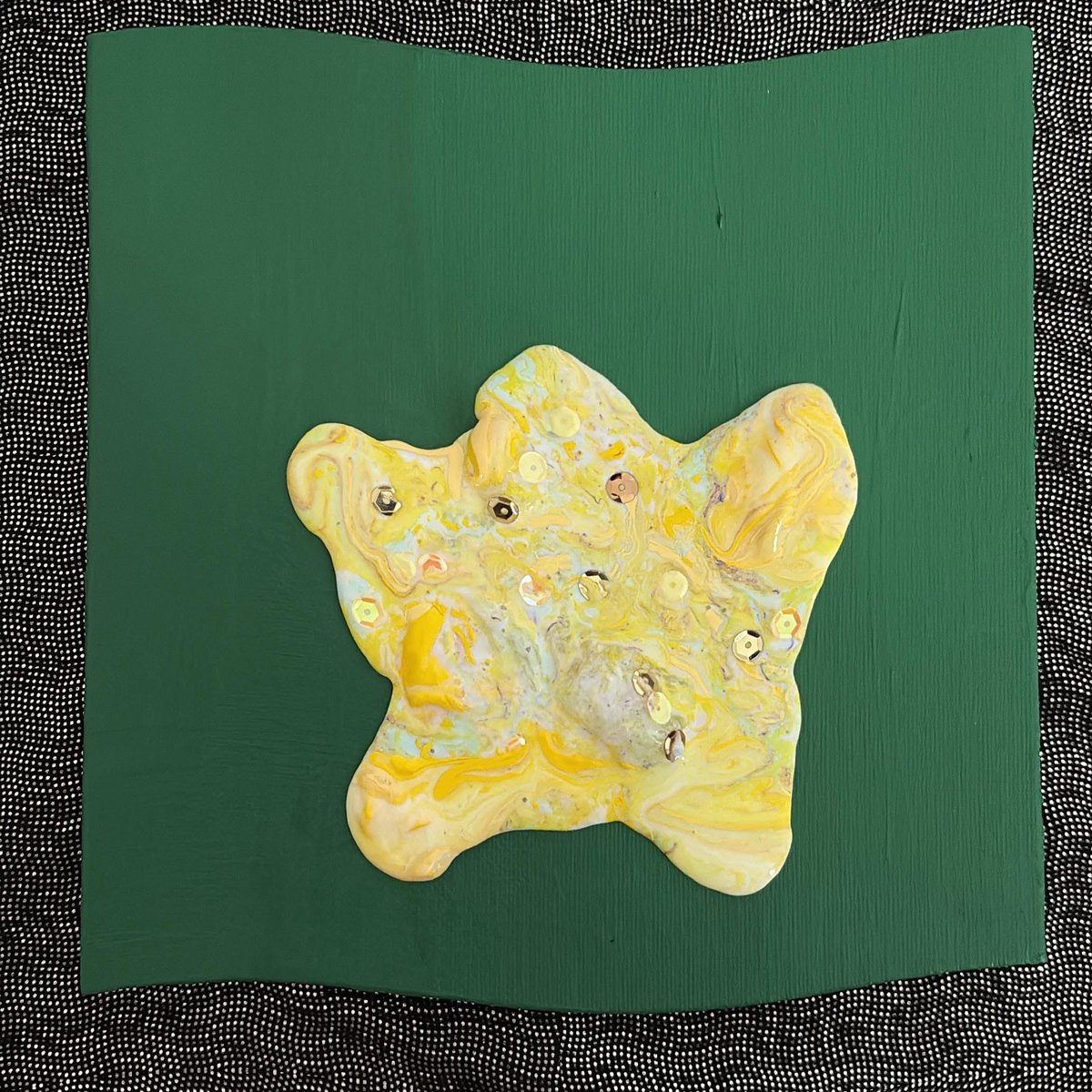 lauraannejam's tweet image. Article 20: A secret star representing/respecting them? CHILDREN WITHOUT FAMILIES. @unicef #unicef #leader