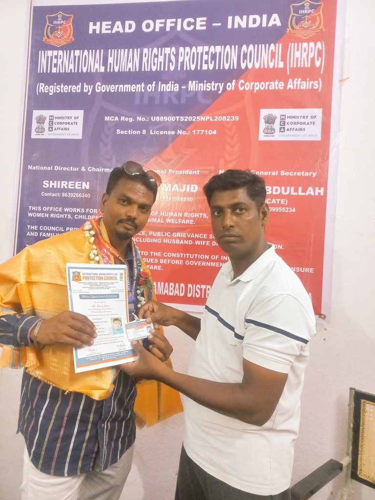 SkMAJID138669's tweet image. IHRPC | India

Hasan Khan (National Youth President) received official ID card. Honored for dedication to youth leadership &amp;amp; human rights service.

#IHRPC #India #HumanRights #YouthLeader