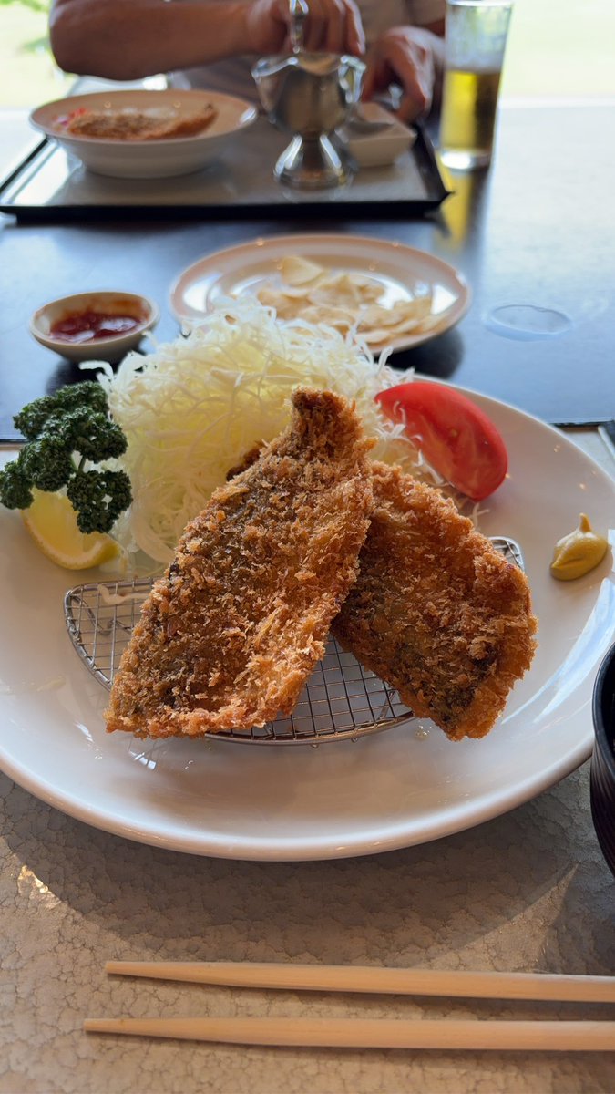 タケ小山（小山武明） tweet media