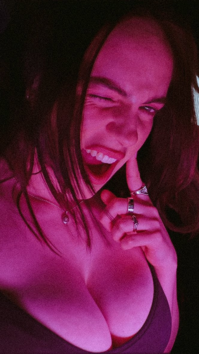 Ariana loves to watch you squirm and groan while she gulps down every last drop meanwhile Billie loves to spit it into your mouth and make you taste your own mess 🤭