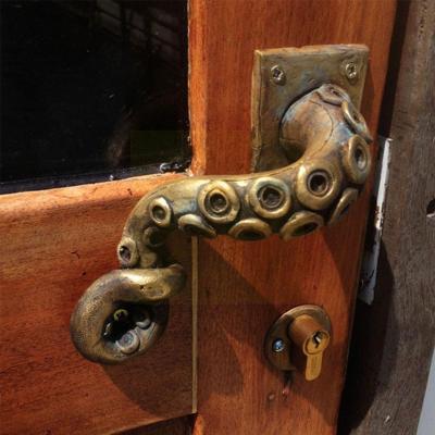 UnicunShop's tweet image. Elevate your space with our Retro Octopus Door Knob. Durable resin, intricate detail, and effortless installation for a unique vintage touch. 🐙

unicun.com/product/octopu…

#HomeDecor #VintageStyle #InteriorDesign