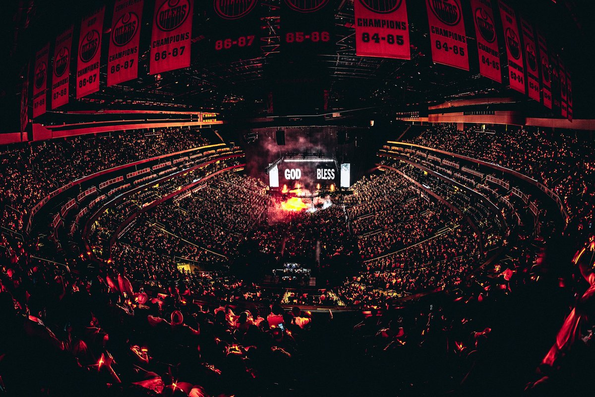 diljitdosanjh's tweet photo. EDMONTON 🇨🇦 

AURA WORLD TOUR 

2026 

🌍 https://t.co/Dyl4ZaKlmy