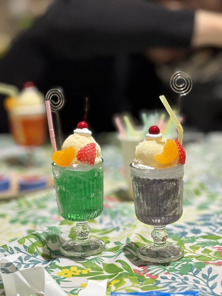 NSayaka38's tweet photo. クリームソーダのメモスタンドワークショップ💕
食品サンプル✨美味しそう🥰 https://t.co/cPOx6KxnEP