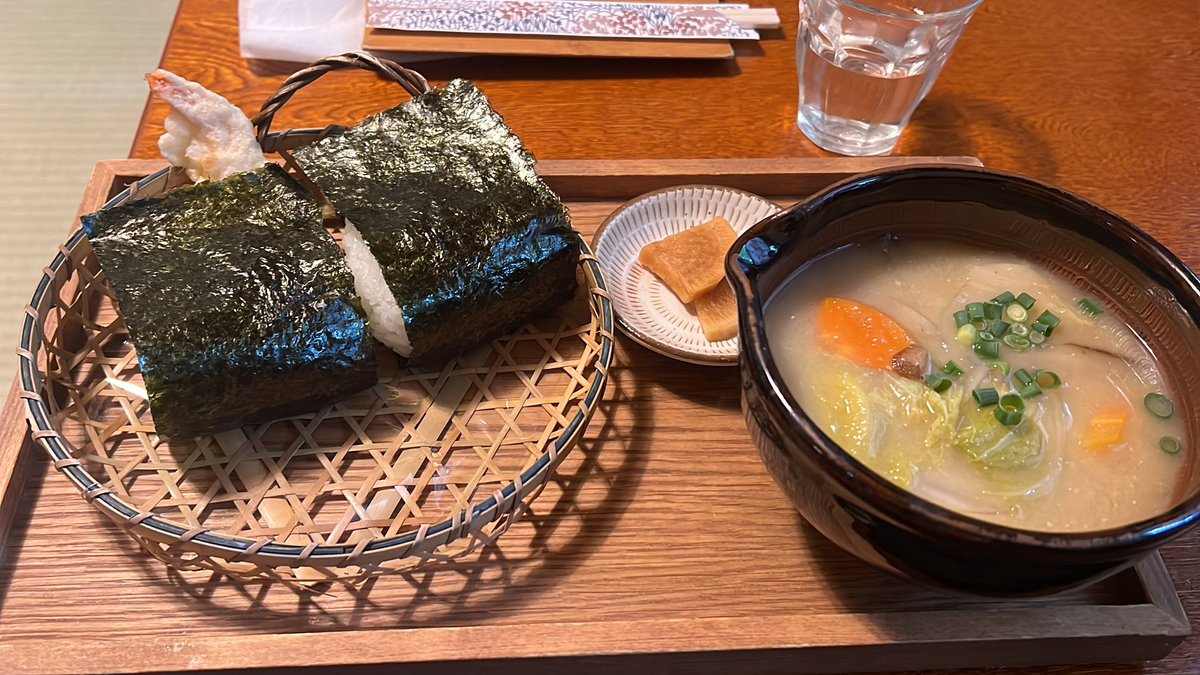 ン tweet media