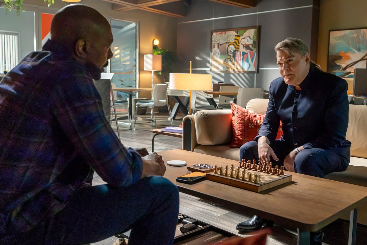 JeremyB_DaBears's tweet photo. #NowWatching #Watson series finale “The Cobalt Fissure”. #cbssucks https://t.co/HtnPSz8Jup