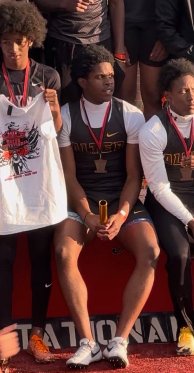 ChimdiEeze's tweet image. Double medals at the Wayne Invitational
4x2 - 21.81 (🥉)  OH #16
4x4 - 50.54 (5th) OH #17 
Keep rising with the Lord🙏🙏🙏 @AlterHSFootball @alterknights @truspeedtc #AGTG #Football #Track #Grind