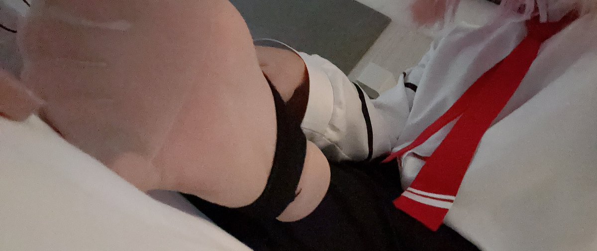 EmberNov2's tweet photo. 安塞尔是对的）
#脚底板 #安塞尔 #femboy #tickling #男娘 #踩脚袜 https://t.co/Dw4yJiCEv1