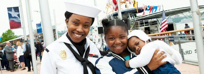 destcoupons's tweet image. Discover one of #NewYork City’s most fascinating attractions -- #Intrepid #Museum, and save 20% with #couponcode buff.ly/1cNasWF Walk the flight deck with iconic fighter jets, see the Space Shuttle Enterprise, tour the USS Growler submarine, see and interactive exhibits.