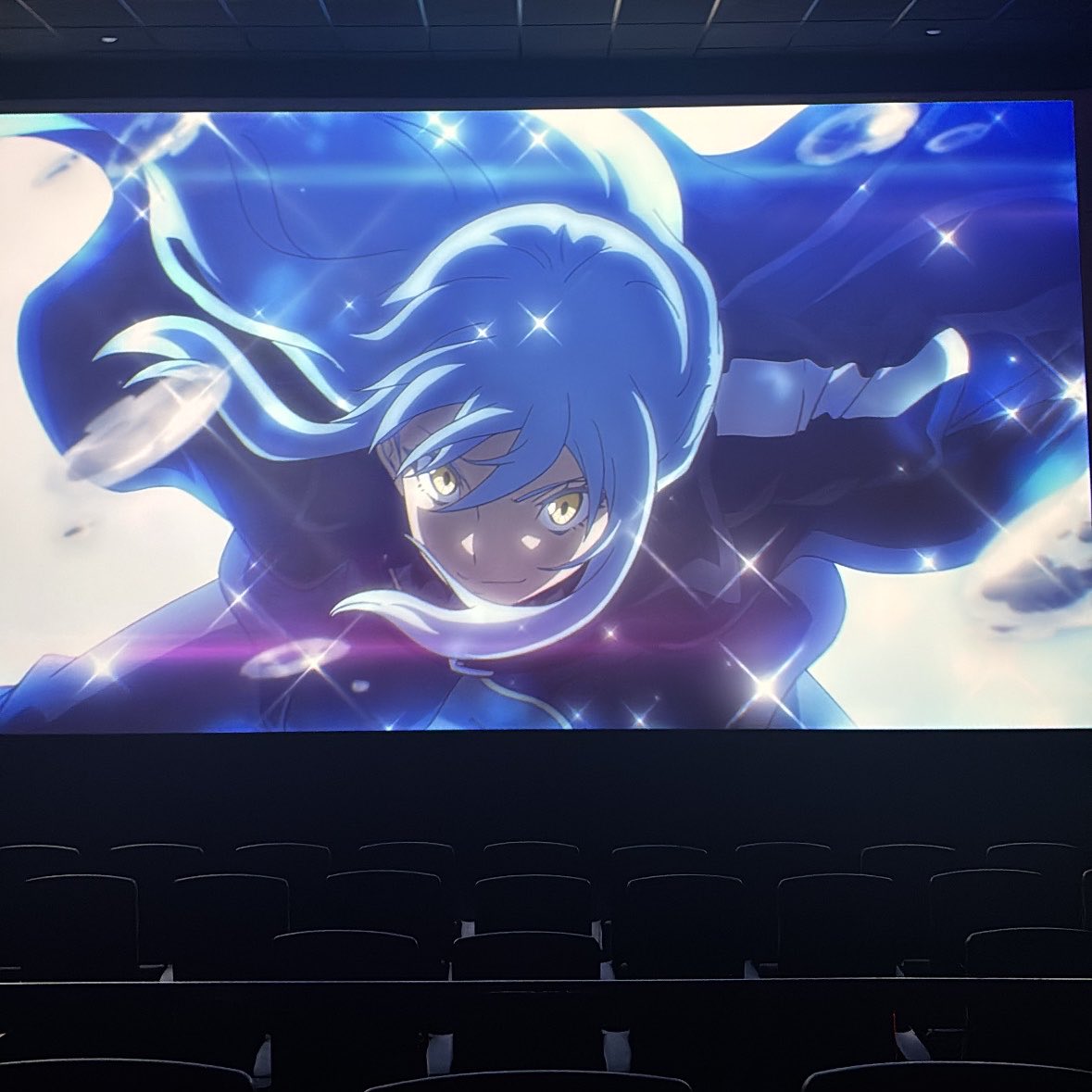 king tweet media