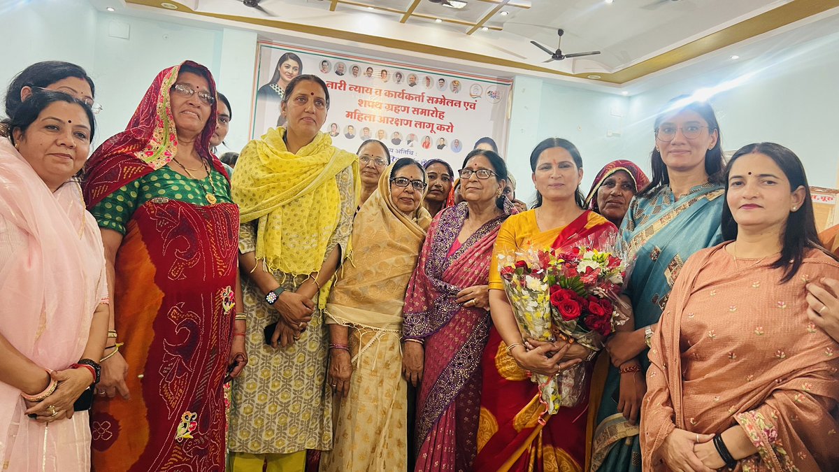 चूरू मेरा पीहर है और पीहर में अपनी बेटी के लिए पलक पाँवड़े बिछा दिए ।
हमारी संस्कृति और सभ्यता अद्भुत है ।