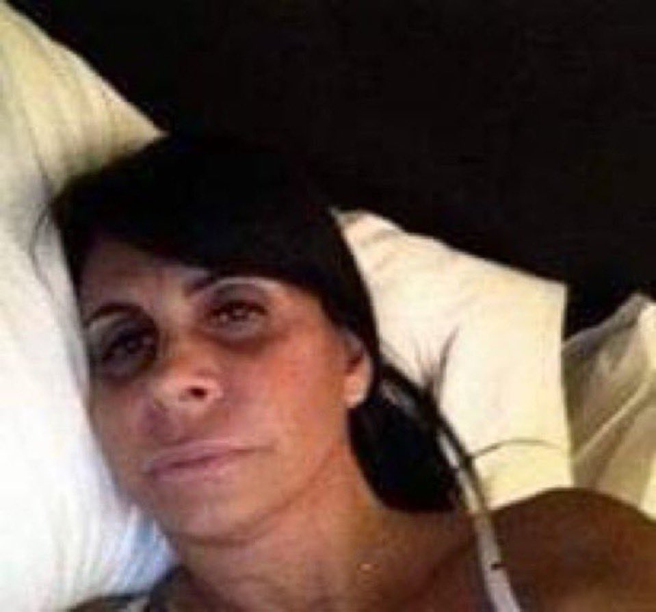 naninha tweet media