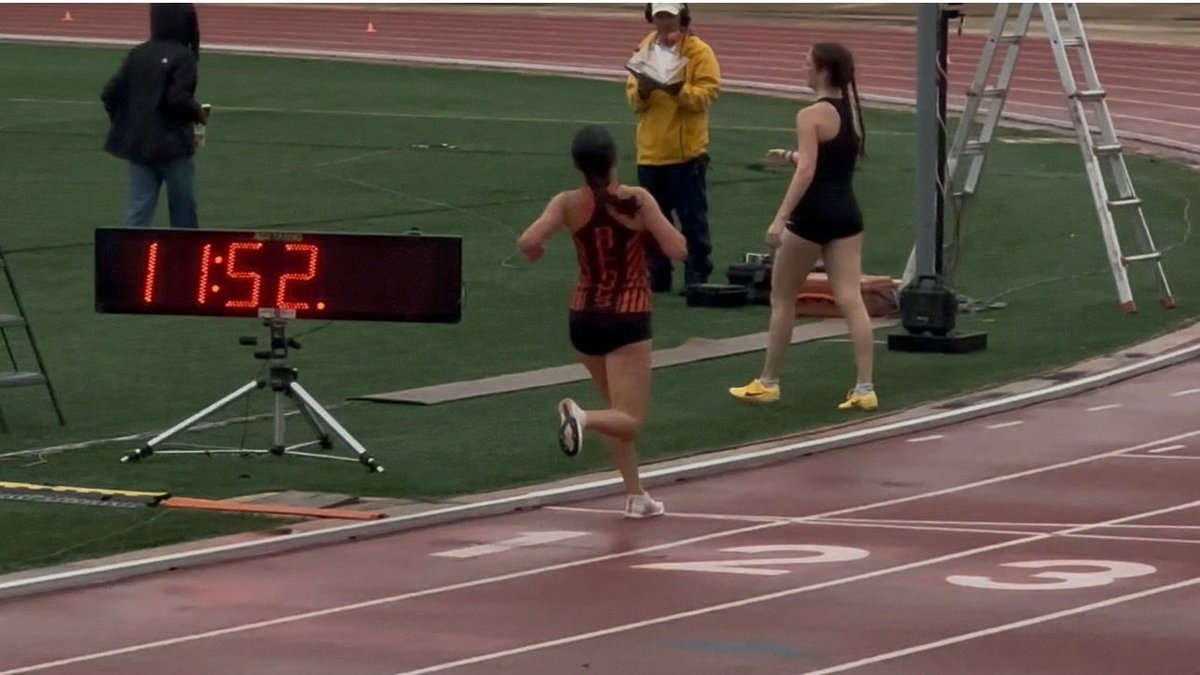 Gee_Pals24's tweet photo. Wrapped up my track season at the Texas UIL Region 3 5A championship. Placed 8th in the 3200 with a PR of 11:52 and 9th in the 1600. Thank you to my coaches @kelssramirez #bunny and family for all the support. Junior season loading …. @RecruitLP @lpisd
#LPDAWGS
#BLEEDORANGE https://t.co/kD1ai0PLZc