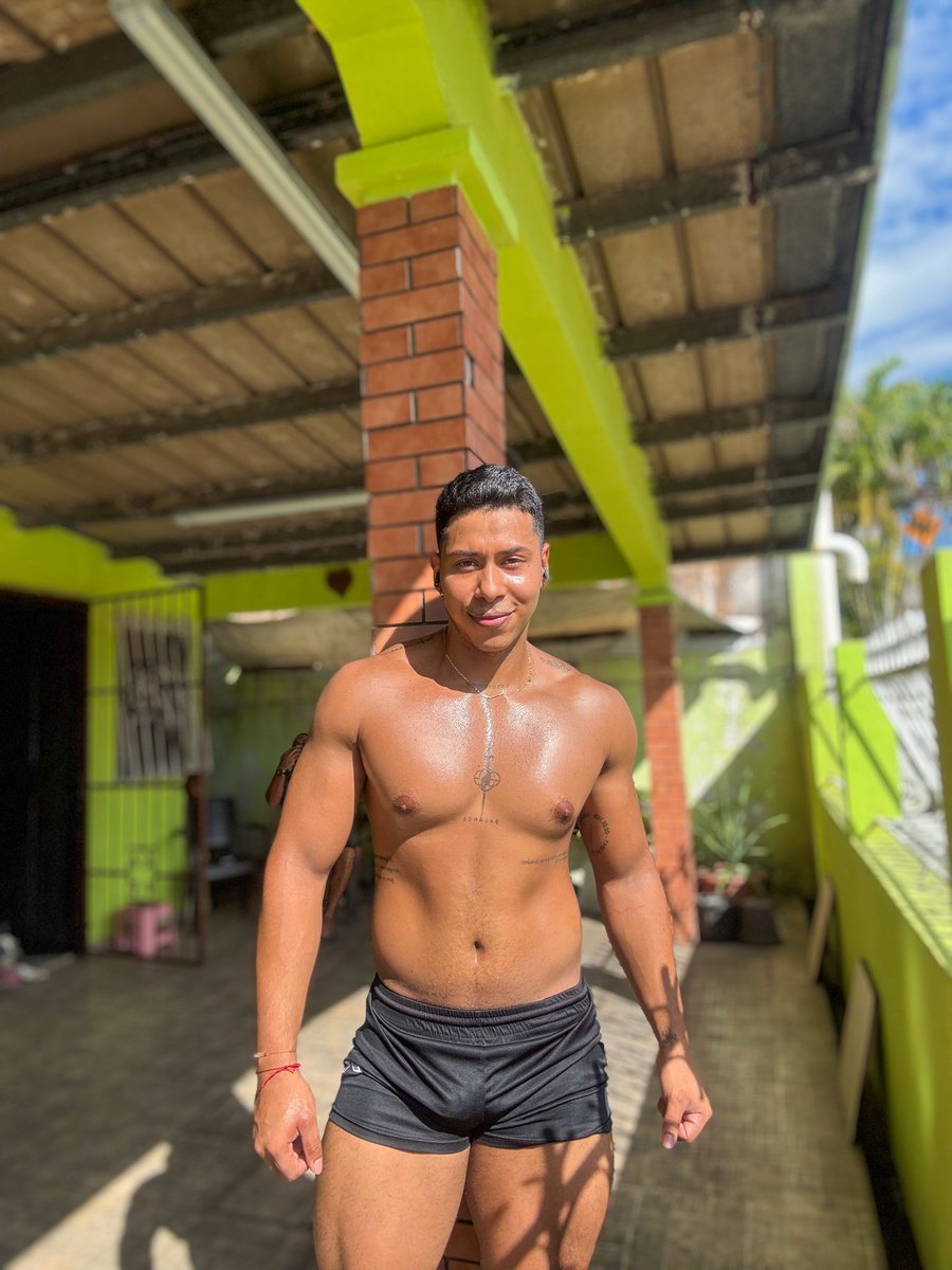 itss_ad's tweet photo. Sunfie #pty #SummerHouse https://t.co/8PartQOycG