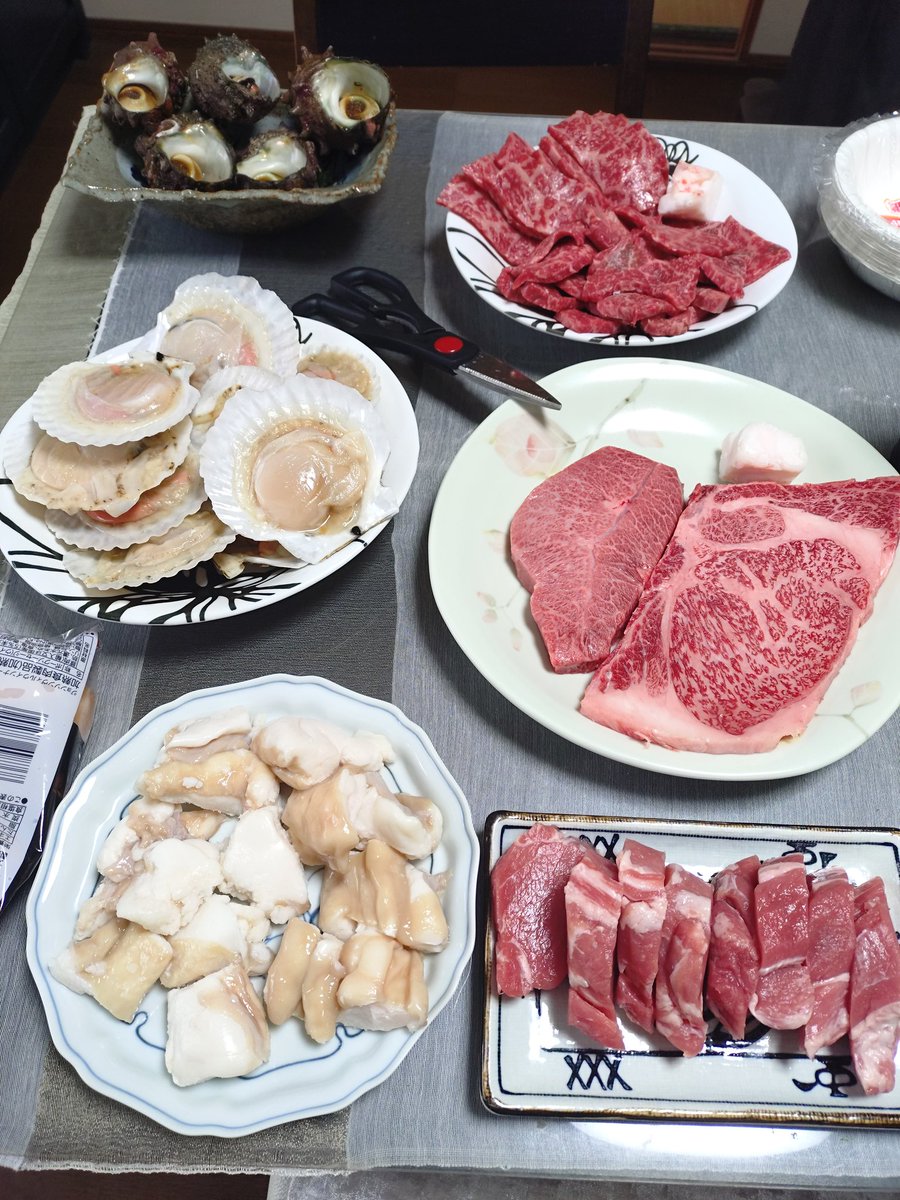 xyz213095728928's tweet image. #BBQ
久々BBQしたー！楽しかった🎶