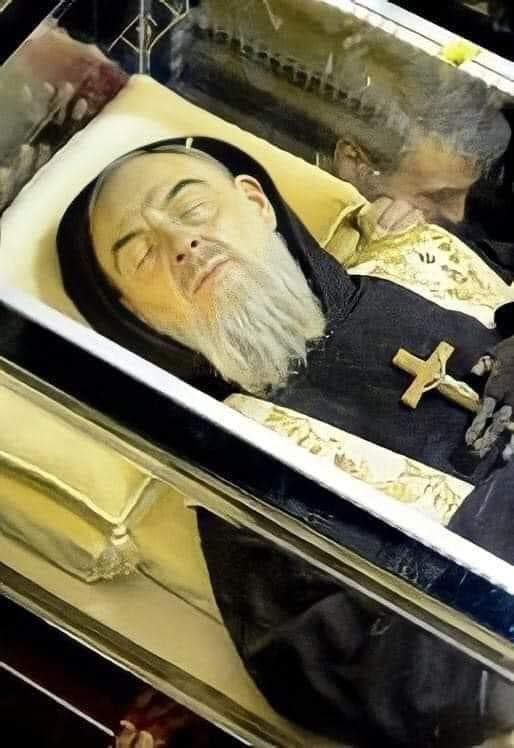 Saint Adaugoijele ✝️ tweet media