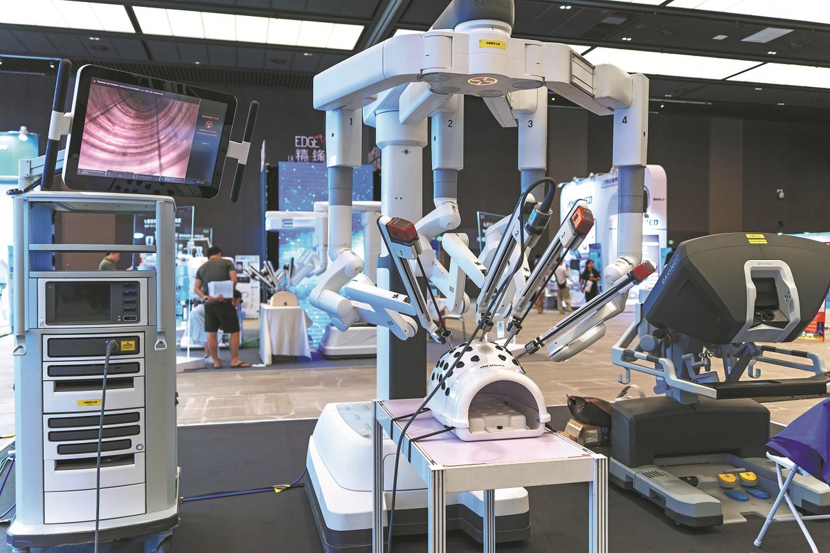 ChinaDaily's tweet image. As artificial intelligence gains traction in China's healthcare system, experts say its expansion is following a clear pattern, shaped as much by clinical realities as by technological capability. #tech #AI bit.ly/4dmkChJ