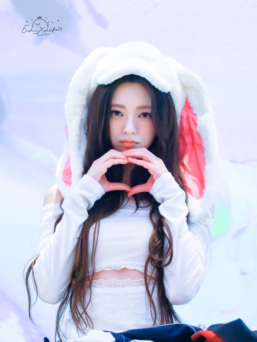 EL_XLife's tweet photo. 260502 
    
#ITZY #있지 #YUNA #유나 #ユナ https://t.co/1YXrX2m5j2