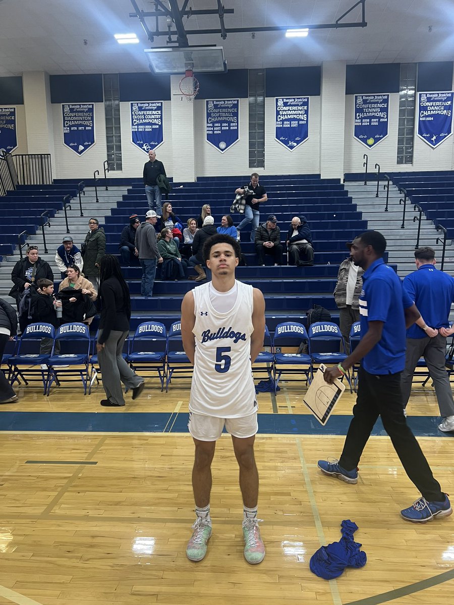 BigTimRevue's tweet photo. Class of 2026 6’2” combo guard @CameronAM2026 of @MikeReingruber is off the board. Commits to Northern Michigan (D2). A straight two end dawg, plays hard all the time. Congrats young fella. @BreakawayBball https://t.co/hmJ1X3qUO0