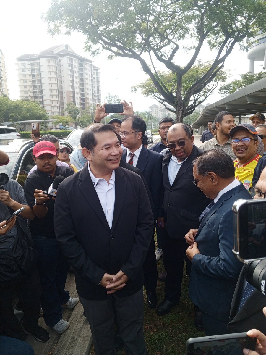 Good luck for YB Rafizi untuk menjawab pertuduhan ke atas beliau 1.1 bilion isu ARM. 👍👍✅