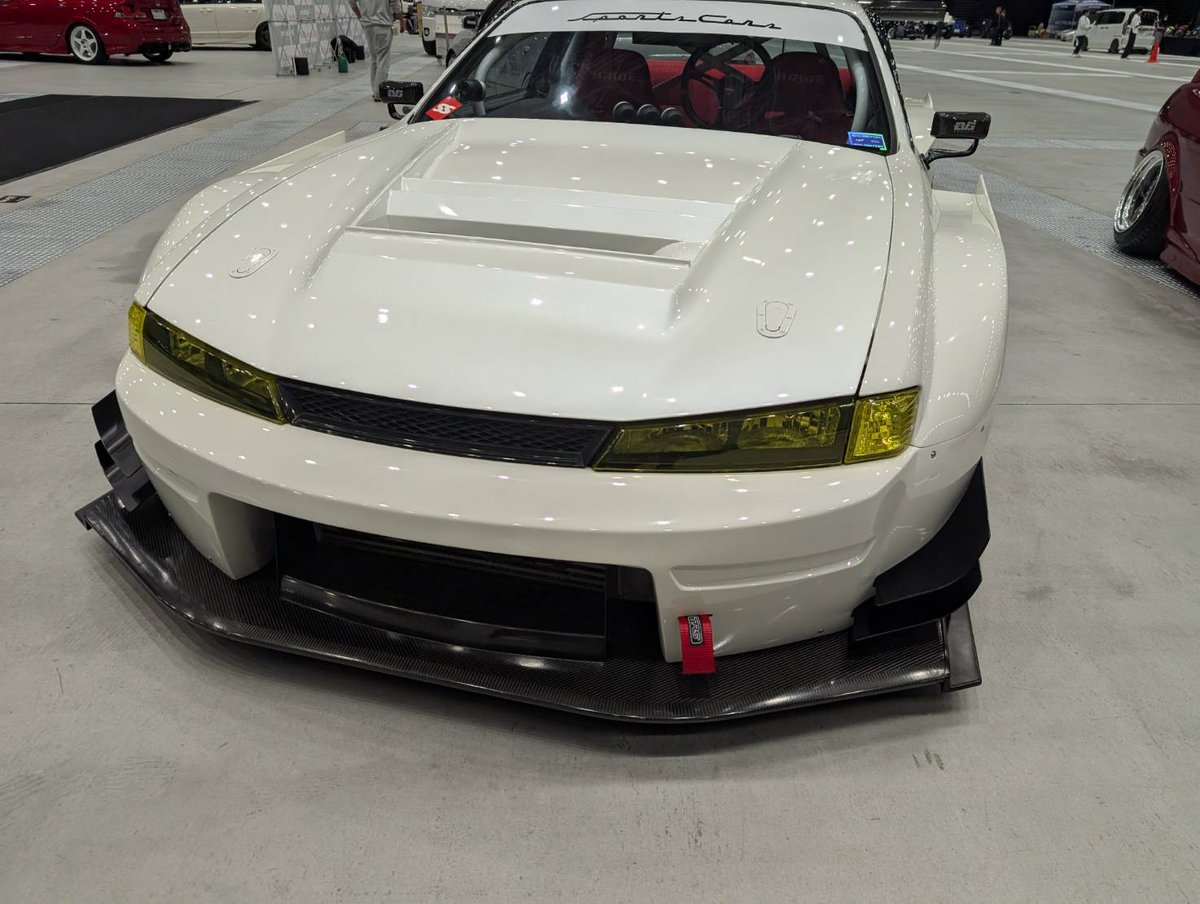 anikis14's tweet photo. GT300ビルダーの手で、ボディキットから空力デバイスに至るまでワンオフ製作しています。
実車のGT300と同形状を追求
ディフューザー、カナード、ウイングにはドライカーボンを採用しました。
単なるルックや風ではない、本物の機能美を細部まで詰め込んでいます。 https://t.co/wWRzRLXF9L