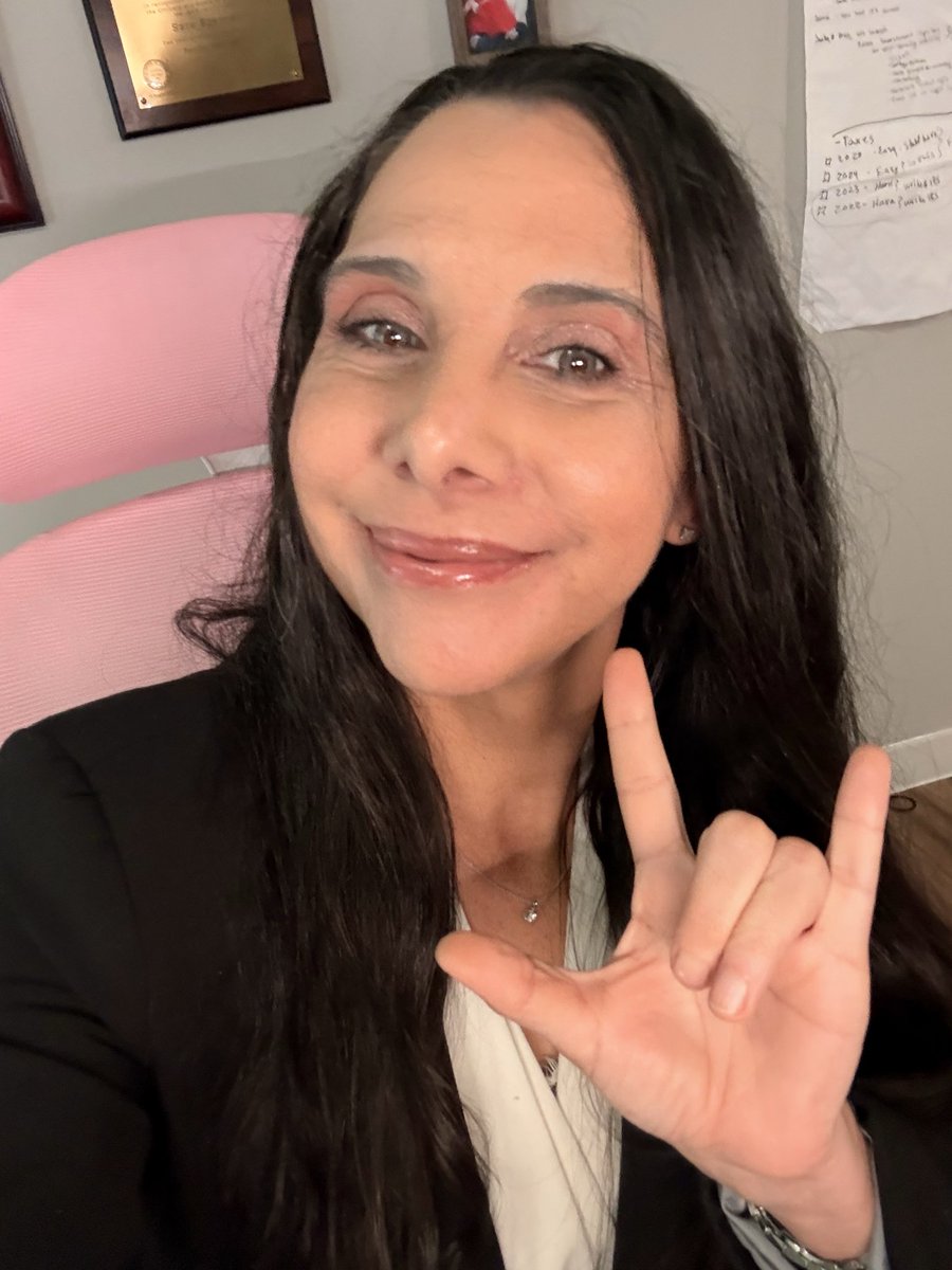 The Sara Talks tweet media