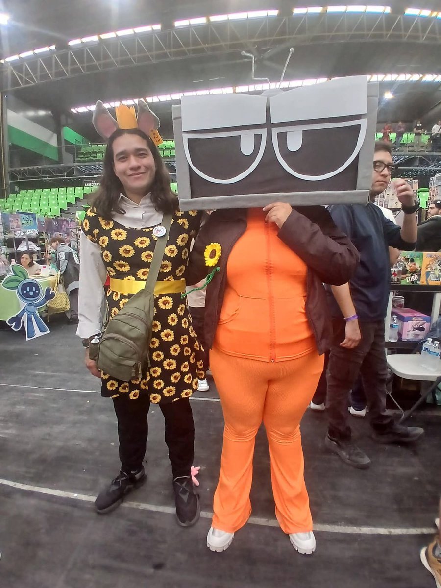 Arssa_15's tweet photo. Nuestro cosplay de TV Nauta y Cuki Kuin para la Cómic Fest!!!
#cosplay https://t.co/u5G9znpAwp