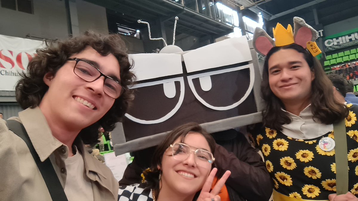 Arssa_15's tweet photo. Nuestro cosplay de TV Nauta y Cuki Kuin para la Cómic Fest!!!
#cosplay https://t.co/u5G9znpAwp