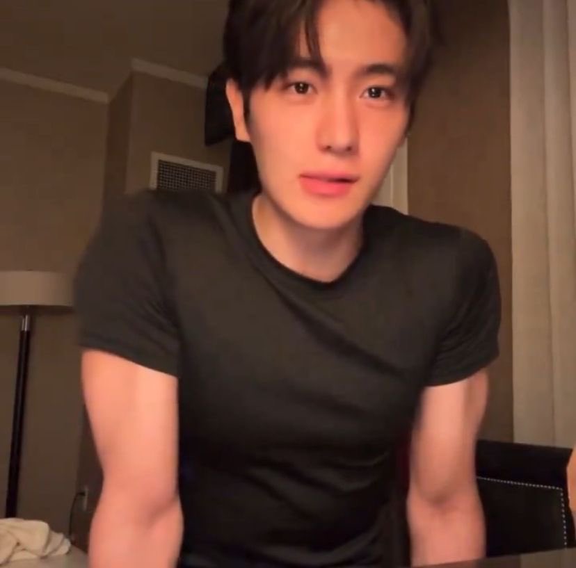 릭담 tweet media