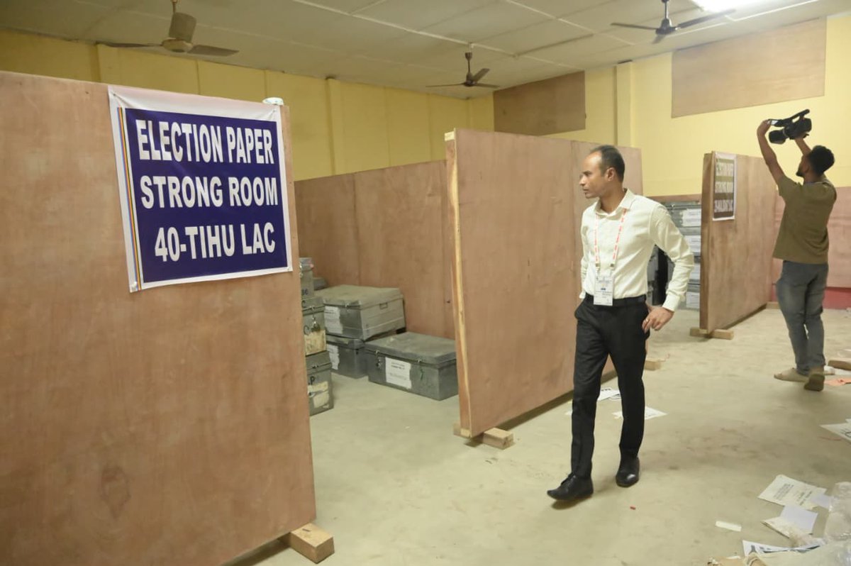 DEONalbari's tweet photo. On the counting day,4th May 2026,the strong room at Nalbari College was formally opened by the DEO Shri Nibedan Das Patowary, ACS,in the presence of concerned officials, with due adherence to all prescribed protocols and security procedures.
@ECISVEEP 
@ceoassam62029 
@diprassam https://t.co/DGr3X3YyVl