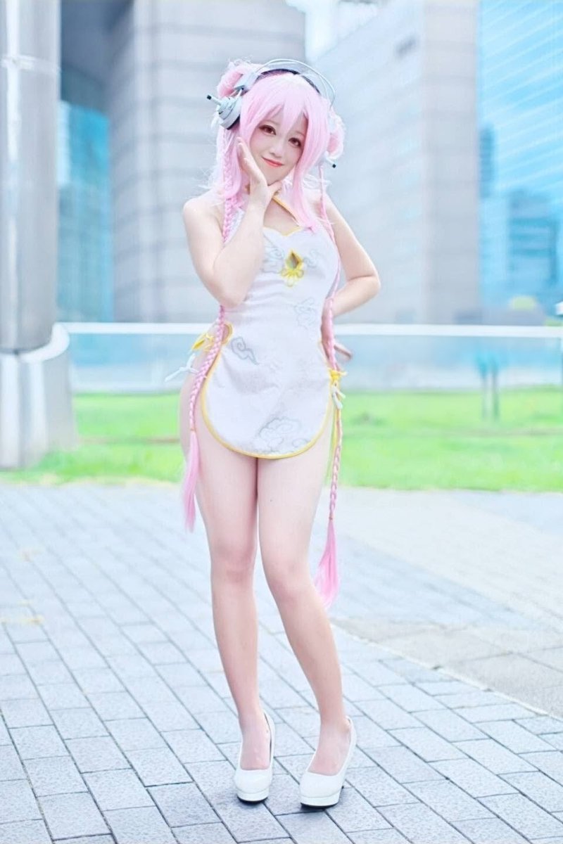 hananemai_'s tweet photo. 普段はマイペースに時々荒ぶる系女子🌸
・コスプレ（ゆるっと推し多め）
・和風小物手作り
・たまにお絵描き
現在ラクスバニーのウィッグ格闘中🥹
フォローして見守ってほしーな！

 #コスプレイヤーさんと繋がりたい
 #リポストかいいねでフォロー https://t.co/Kwk0Hj1NsA