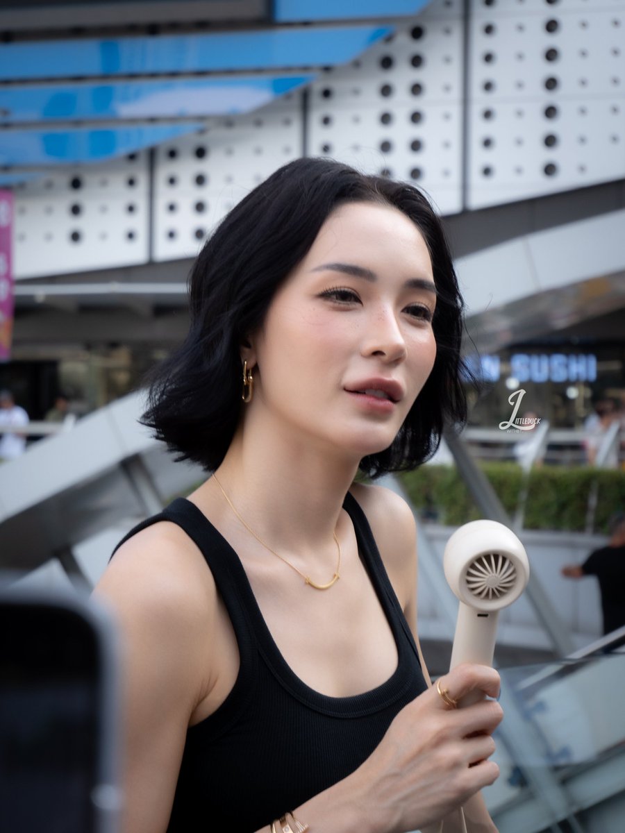 อนาคต大导演 tweet media