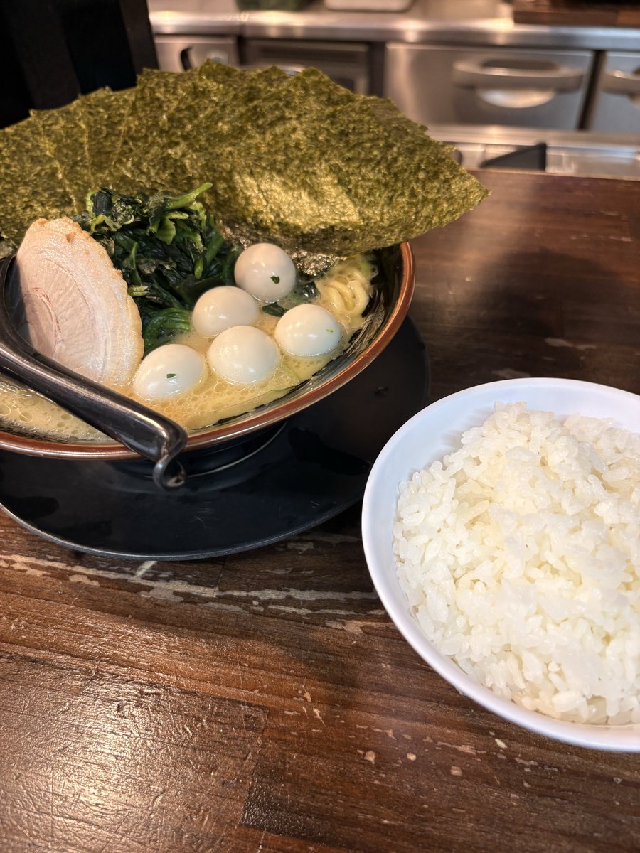 たる tweet media