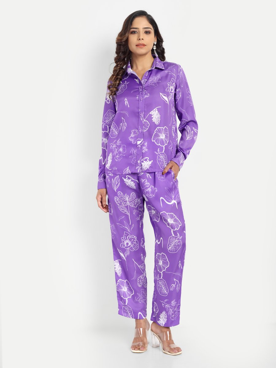 TrendlandForHer's tweet image. Upgrade your everyday style 💜
The Jaila Shirt brings comfort + trend together with a bold floral vibe 🌸✨Perfect for casual days &amp;amp; effortless chic looks!
🛍️ Shop now: trendland.co.in/products/jaila… 
#WomensFashion #NewArrivals #CasualStyle #OOTD #IndianFashion #FloralFashion