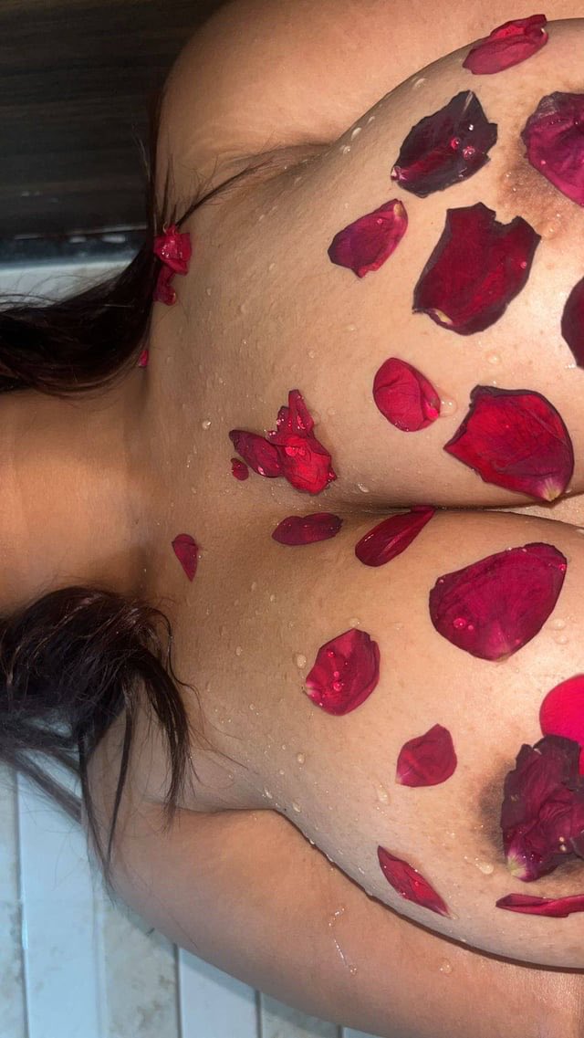 toxicboyfrd's tweet photo. Would you go on a date with me?
#chudai #wataa #piperrockelle #indian #exhibition #publicnudity #asiangirl #asianporn #indianflash #asiantits #asianerotic #erotic #indiansgw #gw #asiansgw #indiantits #bigtits #titfuck https://t.co/ofQ198Qnpb