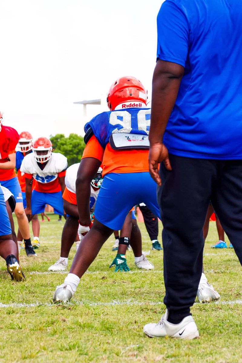 MarlonC2009's tweet image. Preparing for for this upcoming spring day by day #underdog #wakeup
#Agtg