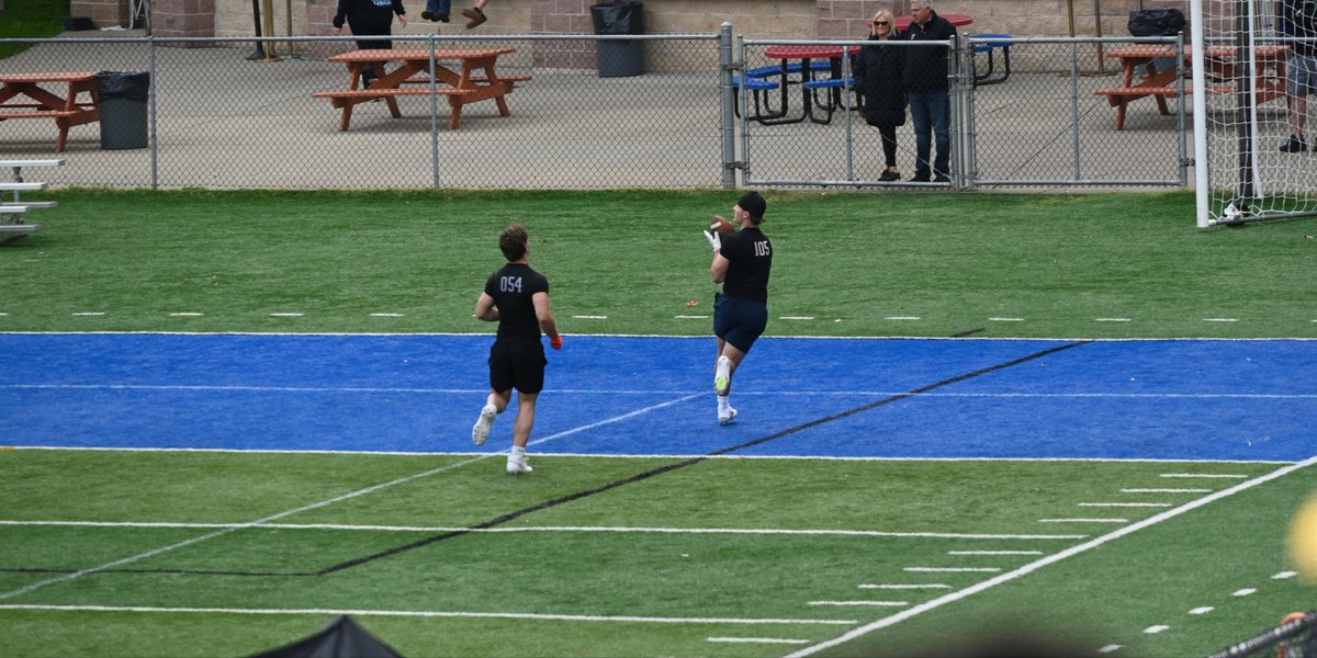 Chris_will2308's tweet photo. Thank you @CoalfieldsCo for the invite to there prospect camp. Some numbers were 40-4.6 and broad jump-8.6 https://t.co/IVGibeZpPv