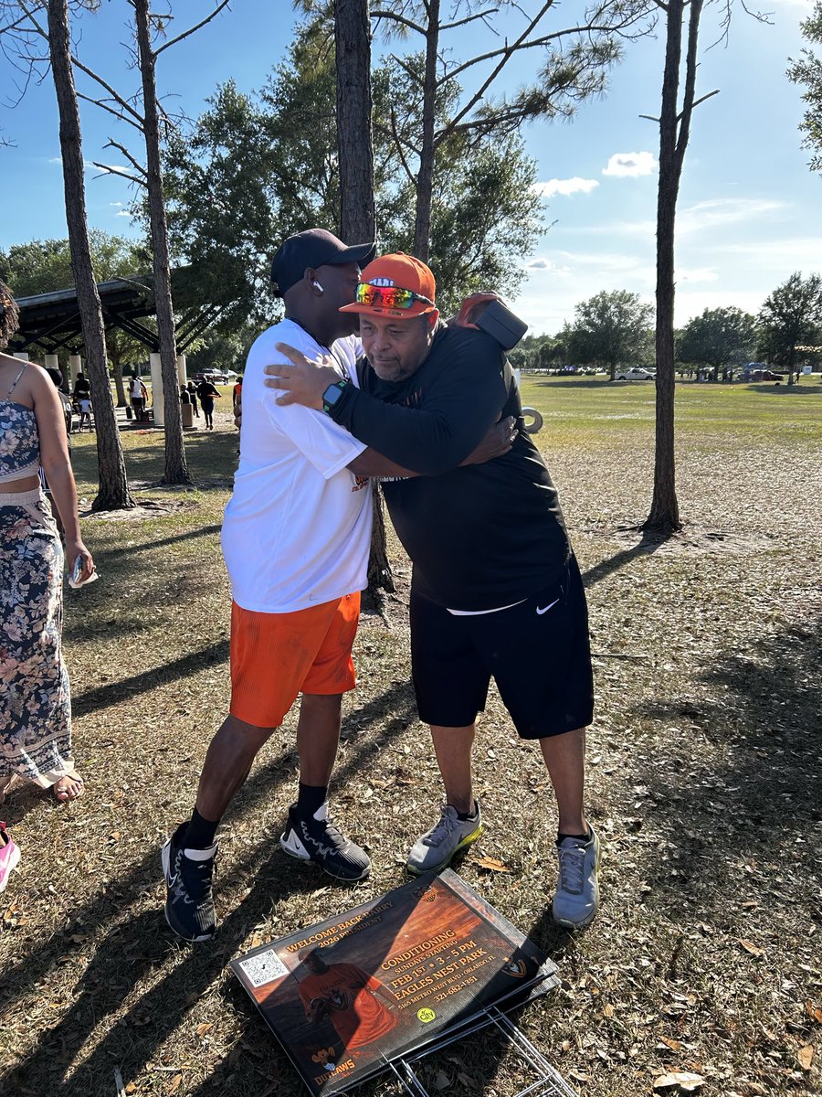Coach Joe Nieves tweet media