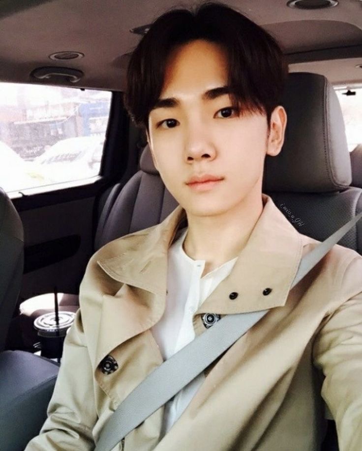 hourlykkb's tweet image. #KEY #키 #キー #SHINee #샤이니 @SHINee