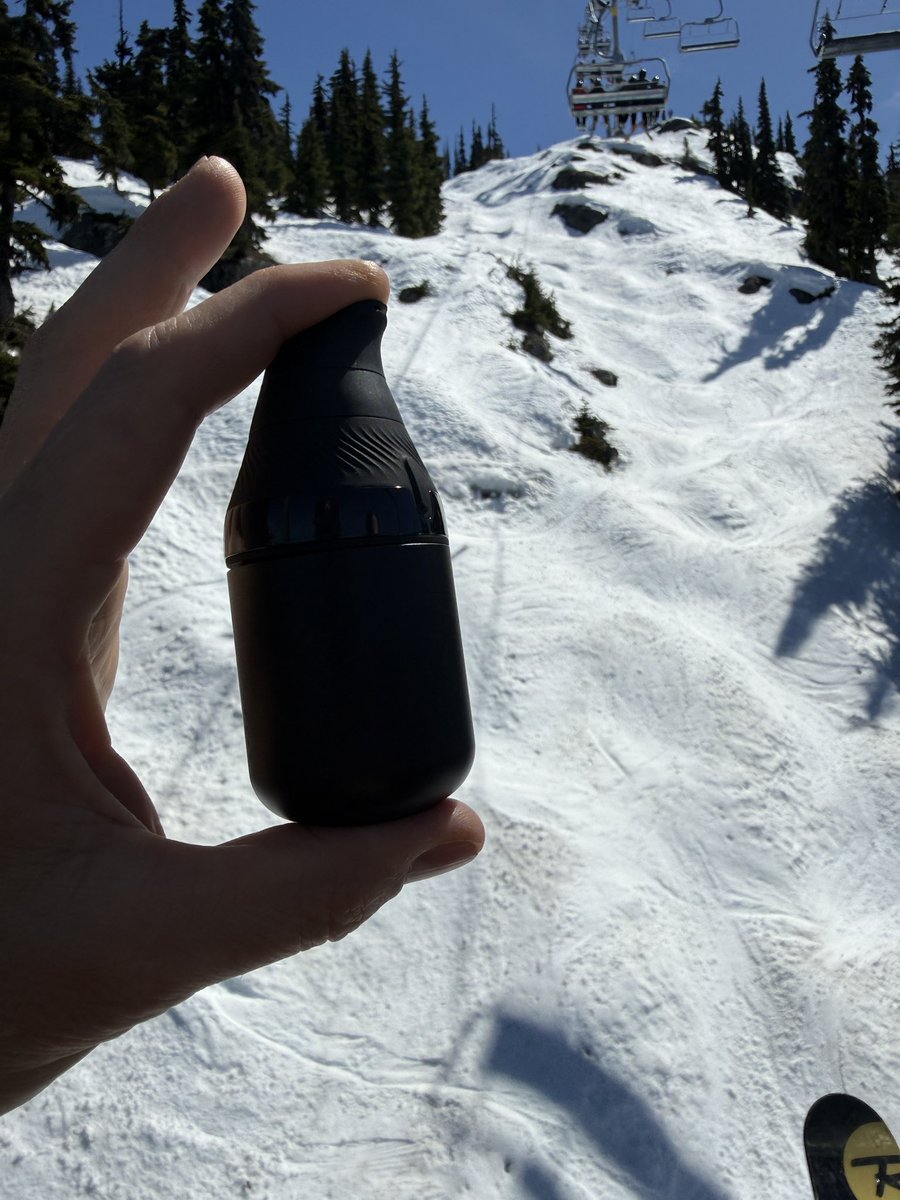 BCBubbleman's tweet photo. Epic times on Blackcomb Mtn at the top of 7th heaven at the Horstman Hut https://t.co/iUEJniLvuz