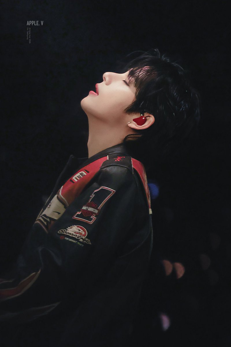 Damn ❤️‍🔥

#뷔 #태형 #김태형 #TAEHYUNG #V
#BTS_WORLDTOUR_ARIRANG
#BTS_WORLDTOUR_ARIRANG_ELPASO