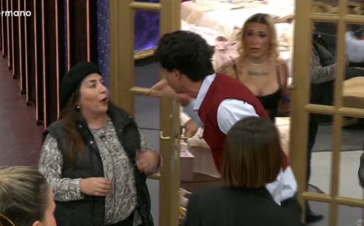 Laura Búfalo tweet media