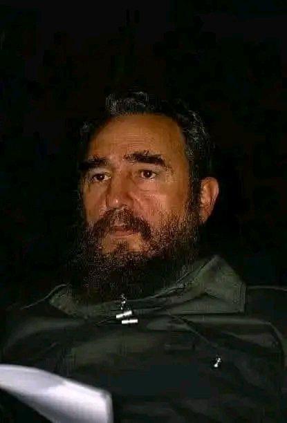 IzquierdoAlons1's tweet photo. Fidel : "Cuando hablamos de cooperación, estamos pensando en los países que pueden brindarnos esa cooperación, y la cooperación en el sentido de que nosotros, tenemos que poner todo nuestro esfuerzo".
#LaHabanaViveEnMí https://t.co/ItTdvgxdMz