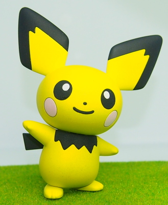 TearDro02572167's tweet photo. #ポケプラクイック #ピチュー #アクリルガッシュ 合わせ目を消して、イエローと耳の先やしっぽのブラックを #Dspiae #ウォッシュフリーエアブラシ で塗った後、目や鼻、口、ほほ、首周りを筆で塗り分け。元のキットのできがよすぎて全塗装しても変わった感じがしないｗ https://t.co/sKuYOv1aq6